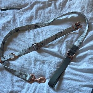 Top Paw Marble Dog Leash with Rose Gold Accents